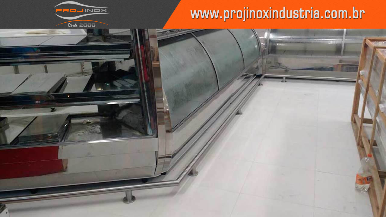 Bate Carrinho em Aço Inox Imagem