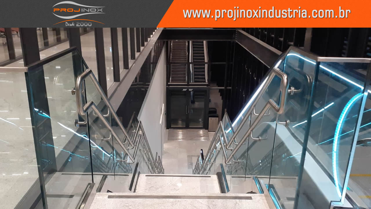 Corrimão Inox Conforme Norma ABNT Imagem