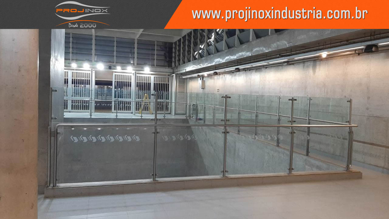 Corrimão Inox Conforme Norma ABNT Imagem