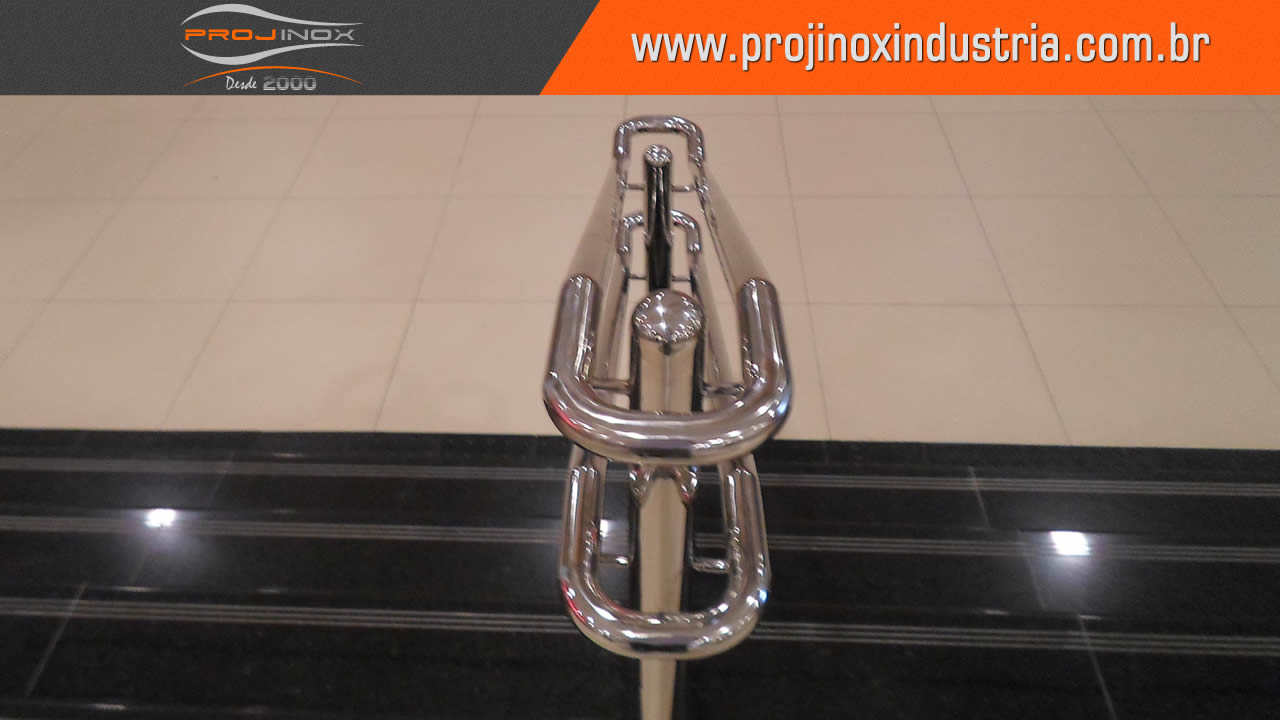 Corrimão Duplo em Aço Inox Imagem