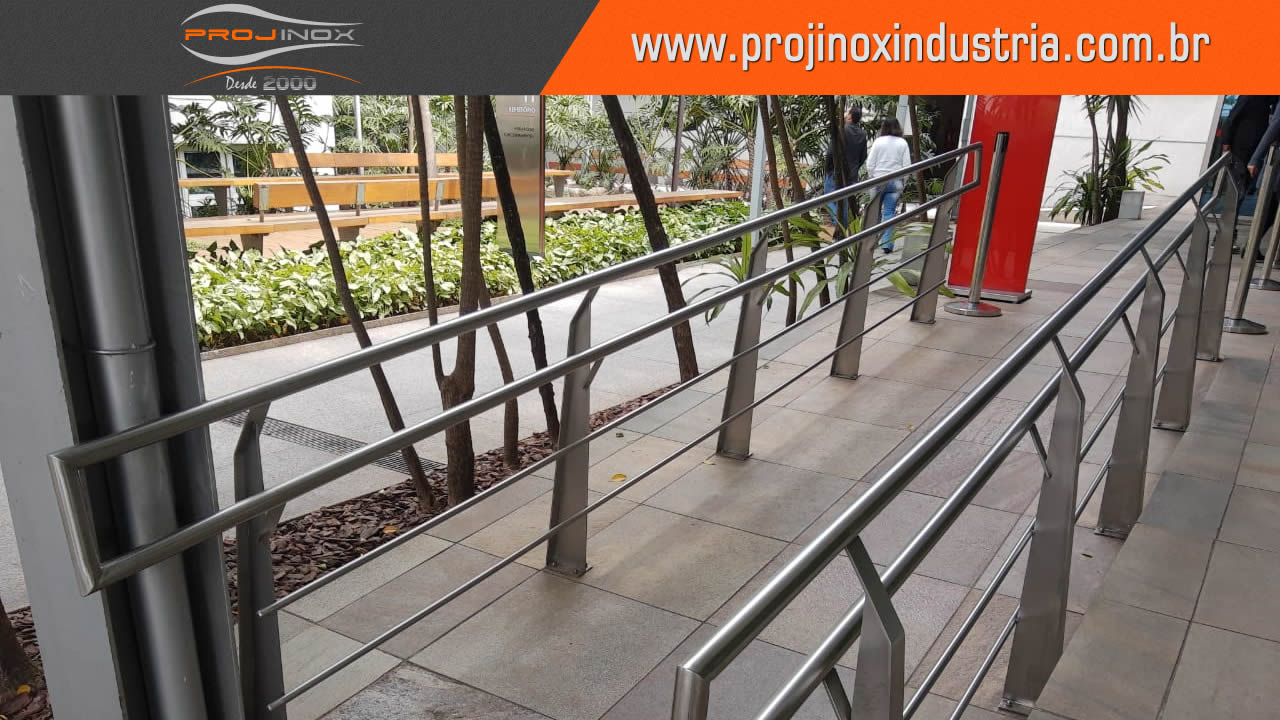 Corrimão Duplo em Aço Inox Imagem