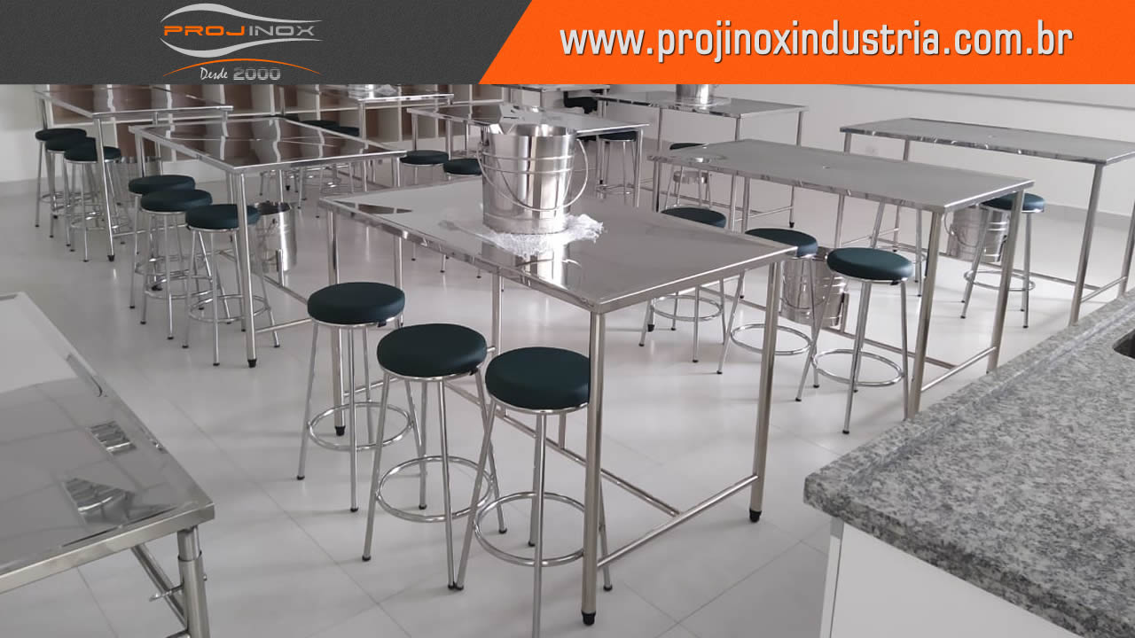 Motivos para Comprar Mesa em Aço Inox Imagem